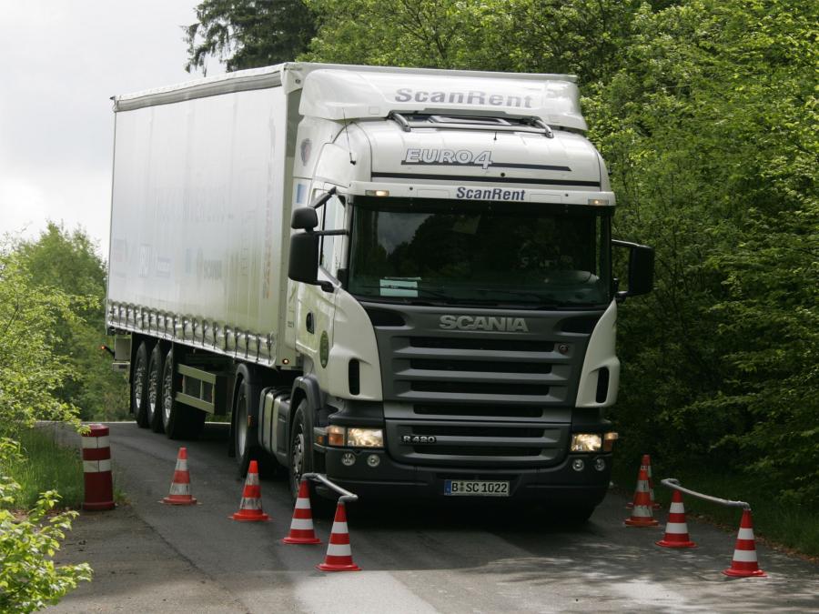  Scania R420 4x2 Tractor Highline Cab 2004 года  (фото 14 из 14)
